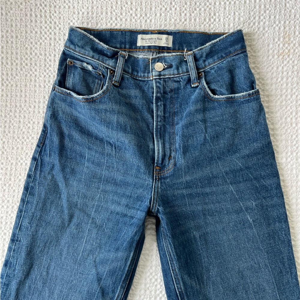 Ultra High Rise 90’s Straight Jean sz 25
